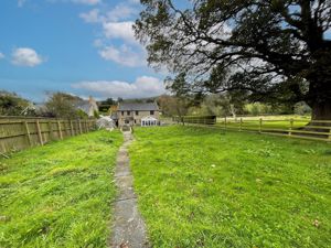 Photo 9- click for photo gallery